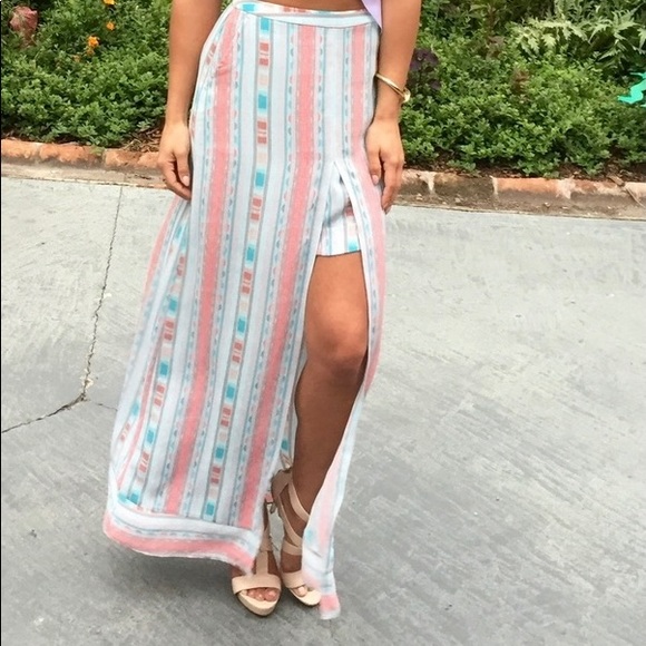 BCBG MaxAzria Skirt - Picture 2 of 3